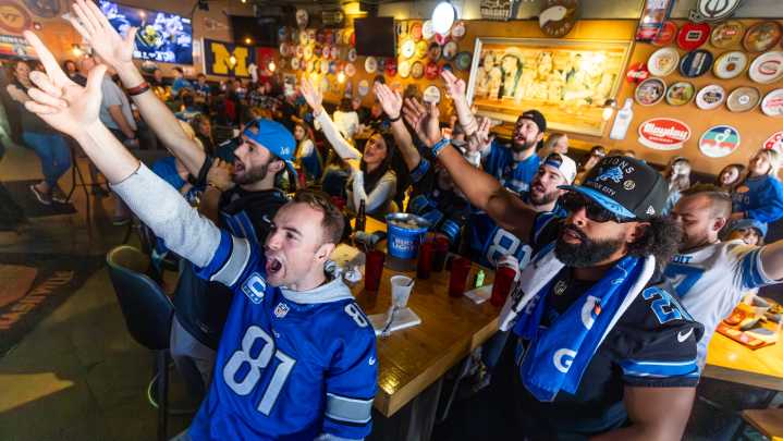 Transplanted Detroit Lions fans find common cause at unlikely outpost