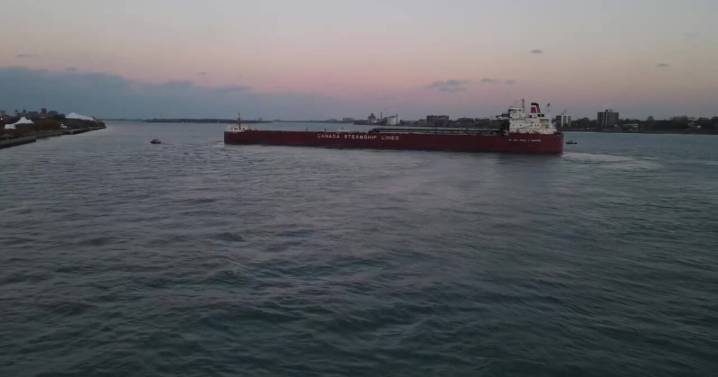 Video: Cargo ship stuck in Detroit River near Renaissance Center