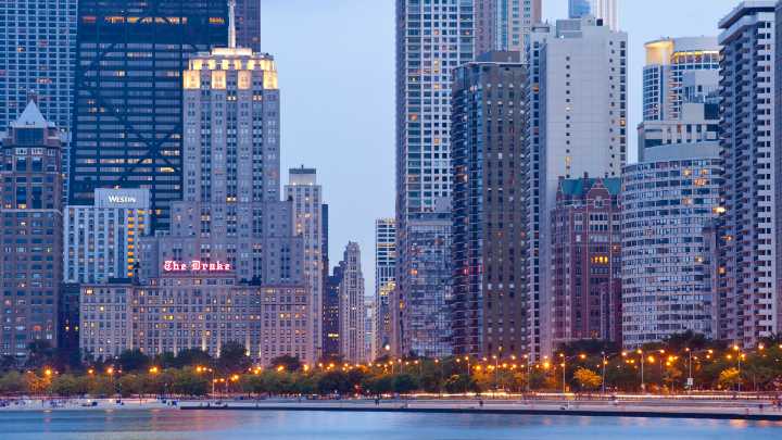 Lakefront sauna opens at Chicago’s Oak Street Beach