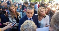 Antonio Sanz se compromete a “arreglar” la situación del Hospital de Estepona