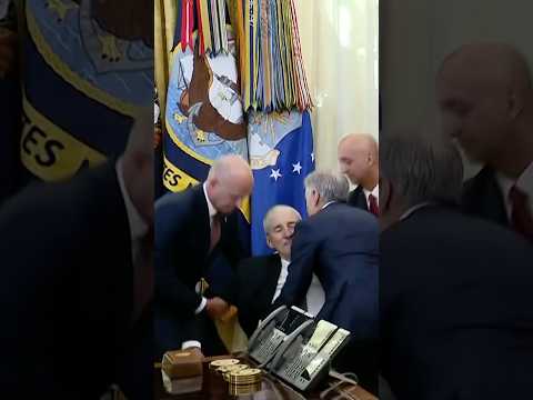 Novo Nordisk Exec Faints in Oval Office With Trump