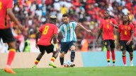 Con goles de Messi y Lautaro, Argentina cerró el año con un triunfo ante Angola