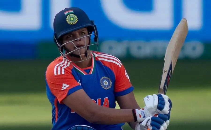 Women’s World Cup Final: India Off To A Flier After Rain Delays Start By 2 Hours; What Happens If Game Not Completed?