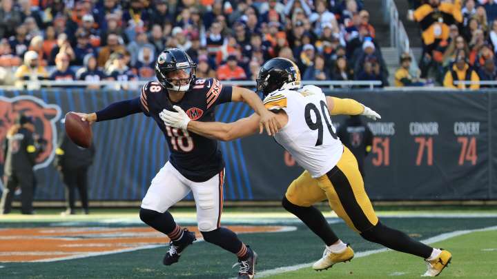 Steelers lead Bears 21-17 at halftime