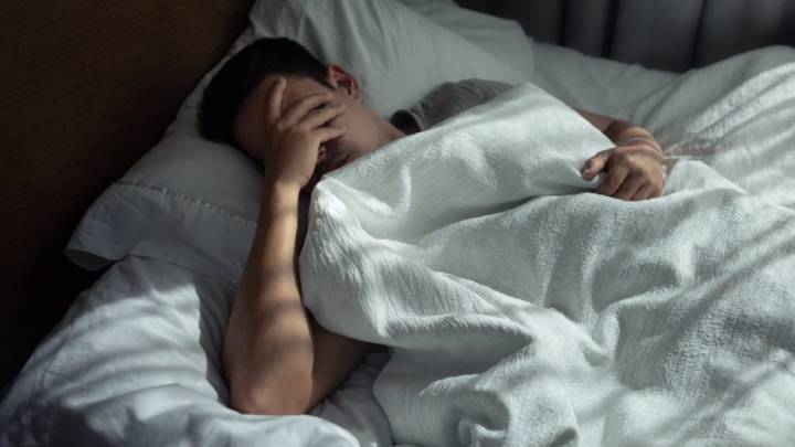 After 20 years of insomnia, here's how I survive with no sleep