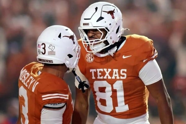 Derrotan Longhorns a Aggies; a esperar resultados