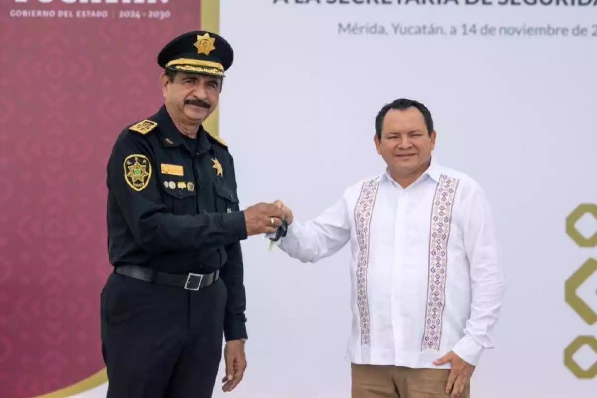 Joaquín Díaz Mena fortalece las labores de vigilancia en Yucatán con la entrega de nuevas unidades de la SSP