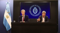 En seis meses sin cepo, los argentinos compraron más de US$20.000 millones en los bancos