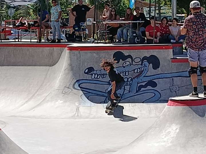 Curicó vibró con talento y adrenalina en el 2° Campeonato Nacional de Surfskate