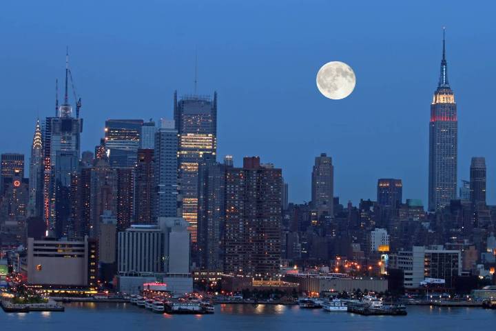 NYC’s Final Full Moon Of 2025 Will Be A Dazzling December Supermoon