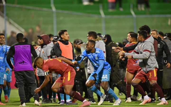Así se puso la batalla campal en el futbol boliviano