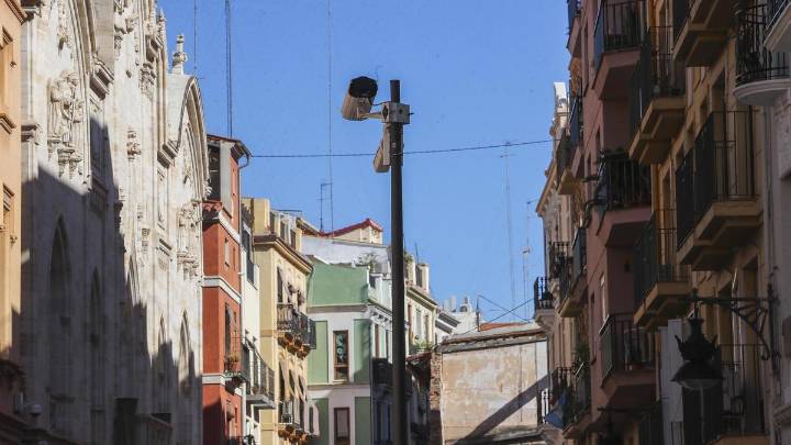 La Federación Vecinal se ofrece a mediar con los partidos para salvar la Zona de Bajas Emisiones en València