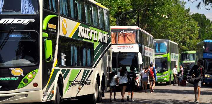 Pasajes de micro para el verano: cuánto cuesta el boleto para los destinos favoritos en diciembre y enero