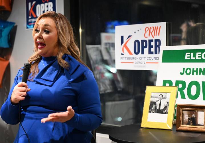 Adriana E. Ramírez: The kind of losers losing candidates should be