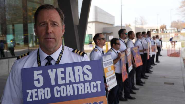 WATCH: Why Allegiant pilots picketed in 'show of unity'…