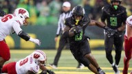 Oregon vs. Iowa odds, line, picks, predictions, best bets from proven model