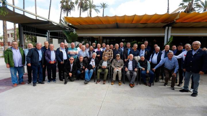 Los Amigos del Villalobos homenajean al empresario Rafael Bernabéu en su 95 cumpleaños