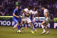 Pumas derrota 3-2 a Cruz Azul y consigue Play