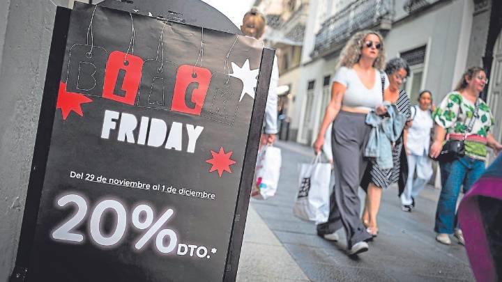 Los canarios gastarán 546 euros en ‘Black Friday’ al adelantar la Navidad
