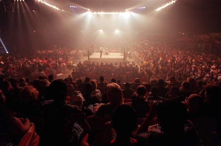 Pro wrestling star announces lung cancer diagnosis at 47