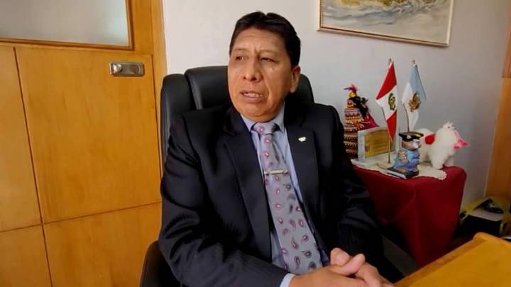 Primer regidor denuncia venta de brazaletes VIP en serenata de Puno