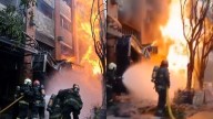 Impactante videos del incendio en un edificio provocado por una fuga de gas