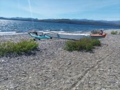 Bariloche: Investigan el hallazgo de un bote tipo “dragón” de 12 metros ubicado en la costa