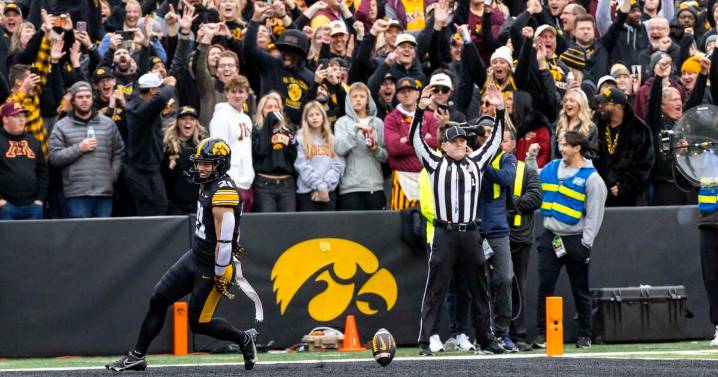 Hawkeye Athletics sets another revenue record while ISU, UNI struggle