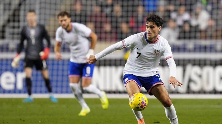 Gio Reyna passes father for international goals, then gets teased for scoring his first header