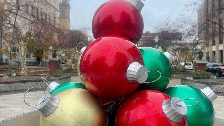 Looking for holiday fun? Light Up Downtown returns to Canton