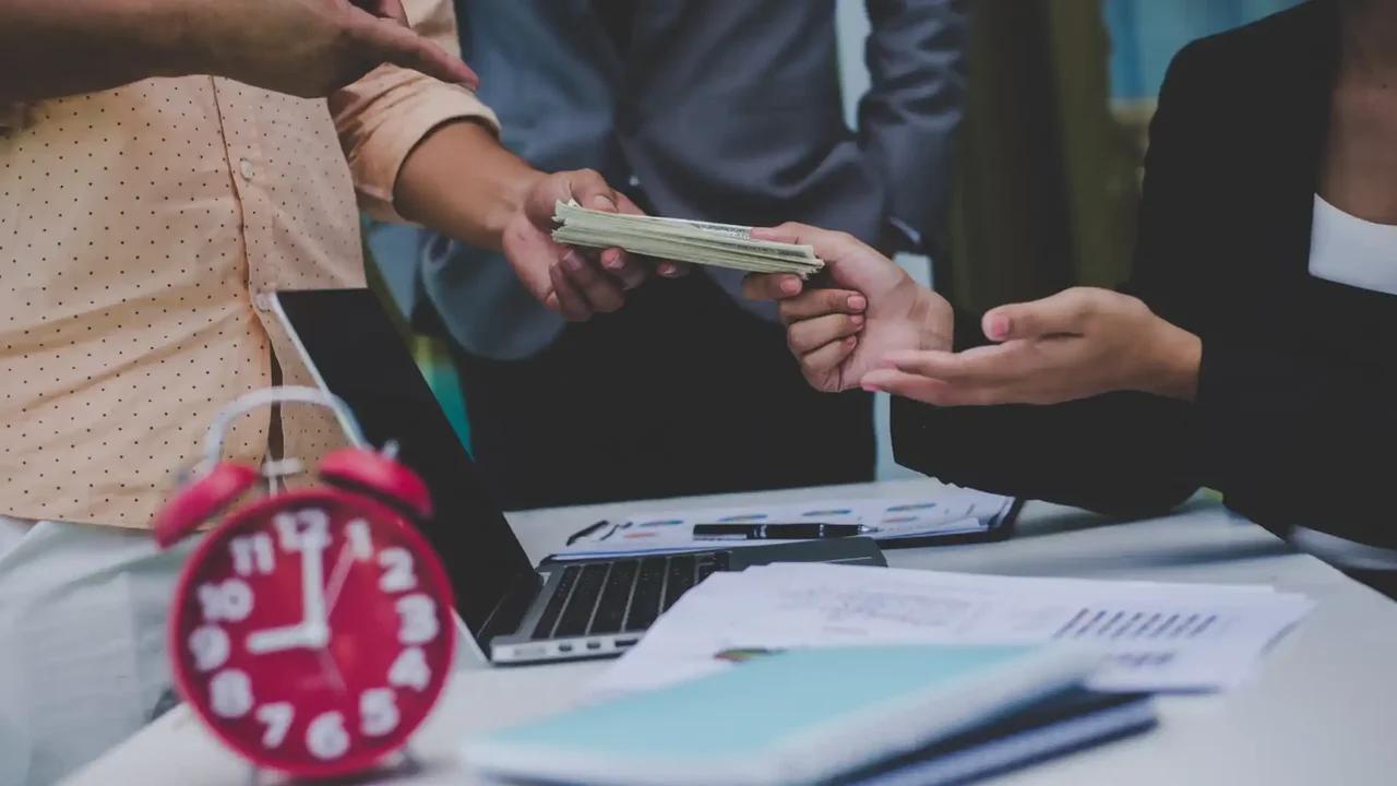 Herramientas para que las empresas puedan cumplir con el pago de primas sin afectar su flujo de caja