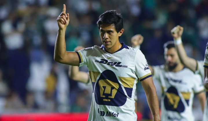 ¡El único que respondió! JJ Macías marca otro gol con Pumas que los hace soñar con Play