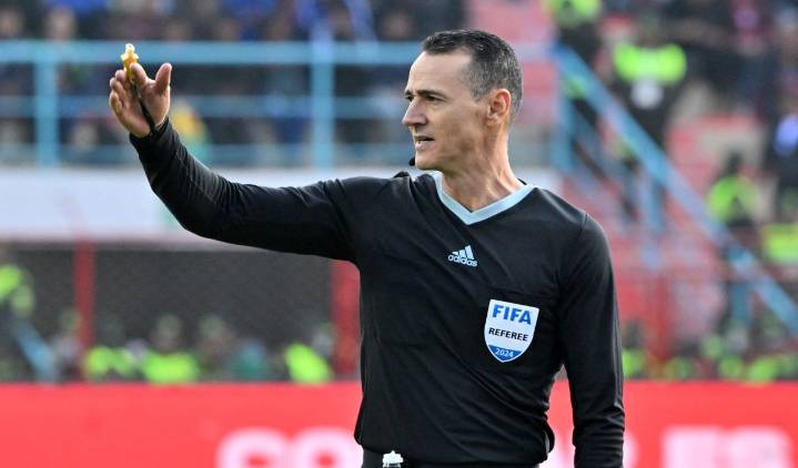 [Video] Así fue la lesión de rodilla del árbitro Wilmar Roldán