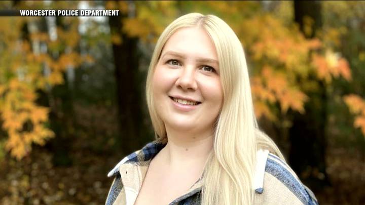 Police searching for 30-year-old woman reported missing out of Worcester