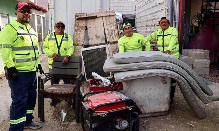 Gobierno de Isla Mujeres refuerza jornadas de descacharrización para proteger la salud de las familias