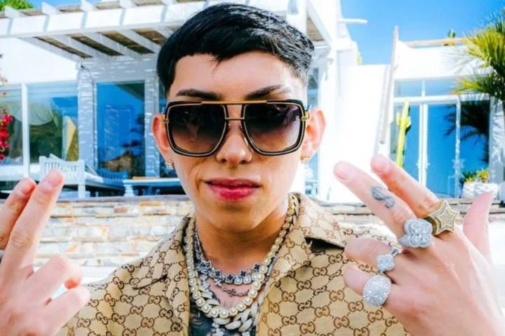 Cantante urbano Standly fue detenido tras ser sorprendido conduciendo bajo influencia de estupefacientes