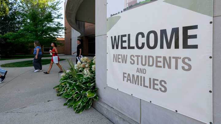 Detroit's low postsecondary attainment fuels region's economic lag, report says