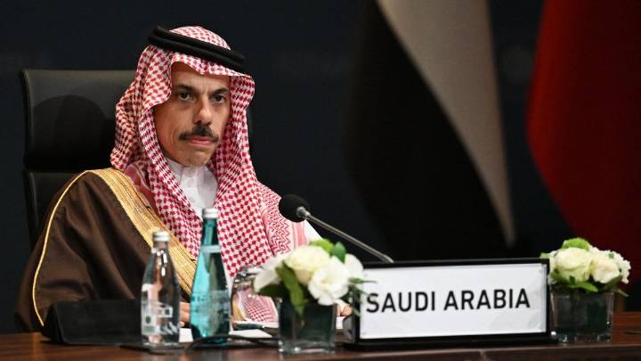 Trump thought Gulf monarchs would rebuild Gaza. Then he told them his plan