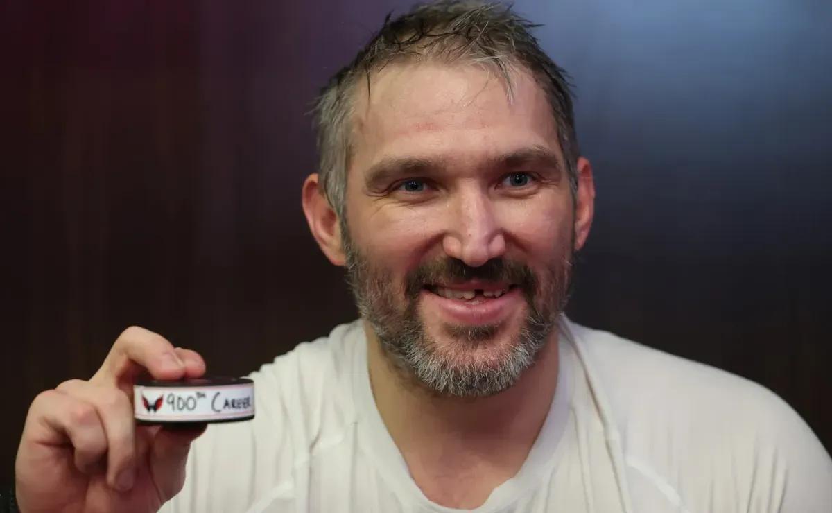 Capitals owner sends message to NHL legend Alex Ovechkin following 900