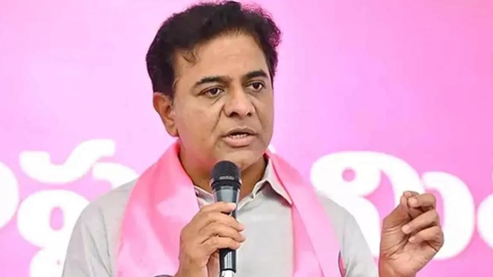 KTR slams Telangana Govt over cotton procurement crisis