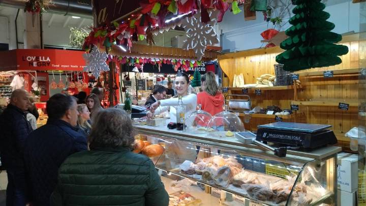 Los bonos consumo funcionan de maravilla en Dénia: impacto de 143.513 euros en solo 7 días en el comercio local