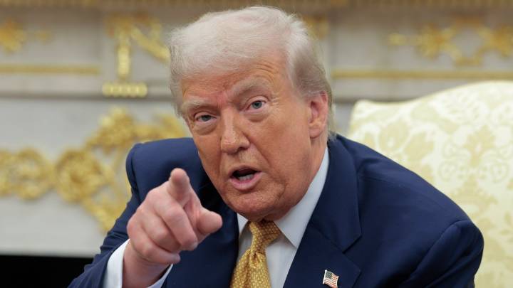 Live updates: Shutdown hits Day 37 as FAA set to cut flights Friday