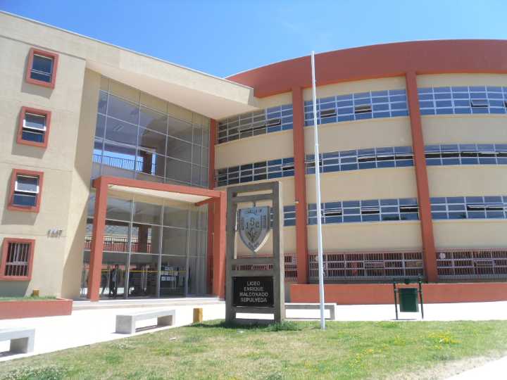 INSUCO Talca inicia paro indefinido en rechazo al PADEM 2026