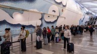 US airlines' daily cancellations exceed 2,700 as shutdown impact extends