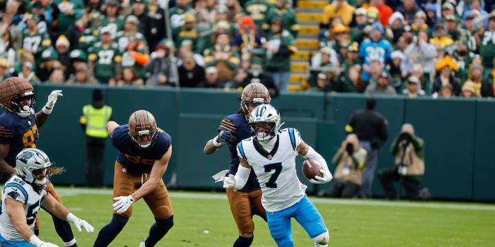 Panthers safety named NFC defensive player of the week