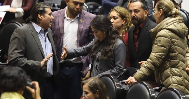 ‘Acampan’ los de Hacienda en Palacio Legislativo