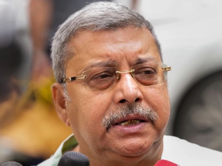 MP Kalyan Banerjee loses ₹56 lakh in cyber fraud:Fraudsters used fake Aadhaar, PAN to update KYC details of TMC leader; SBI files FIR