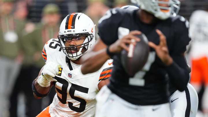 How Myles Garrett set the tone for Browns' near