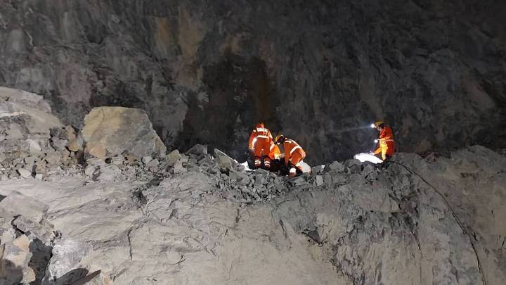 Search Ops Underway At Sonbhadra Stone Mine After Deadly Collapse India News