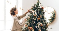 Decorate your Christmas tree 'like a pro' with these 5 simple tips